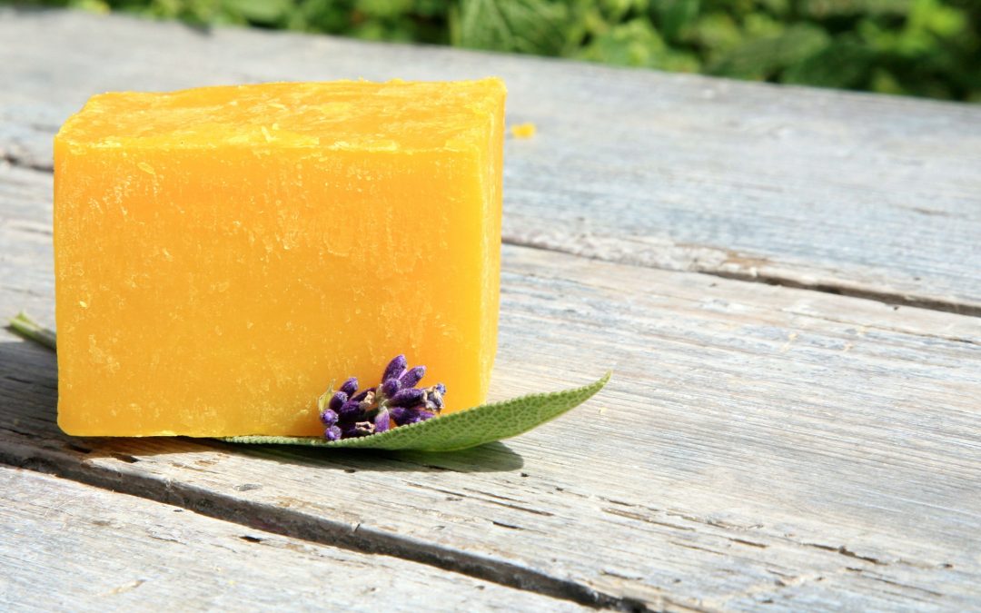Jabones artesanos naturales.