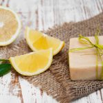 Cómo hacer jabón de jengibre y limón para energía y vitalidad.